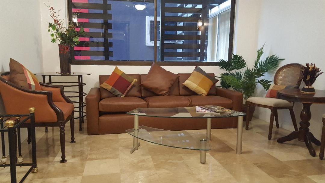 Gervasia Hotel Makati Makati City Buitenkant foto